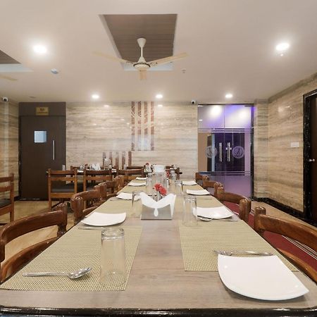 Hotel Townhouse Dj Grand à Tirupati Extérieur photo
